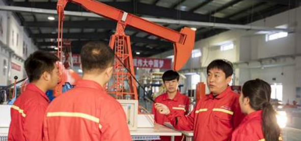 油氣開采技術專業人才培養策略探討